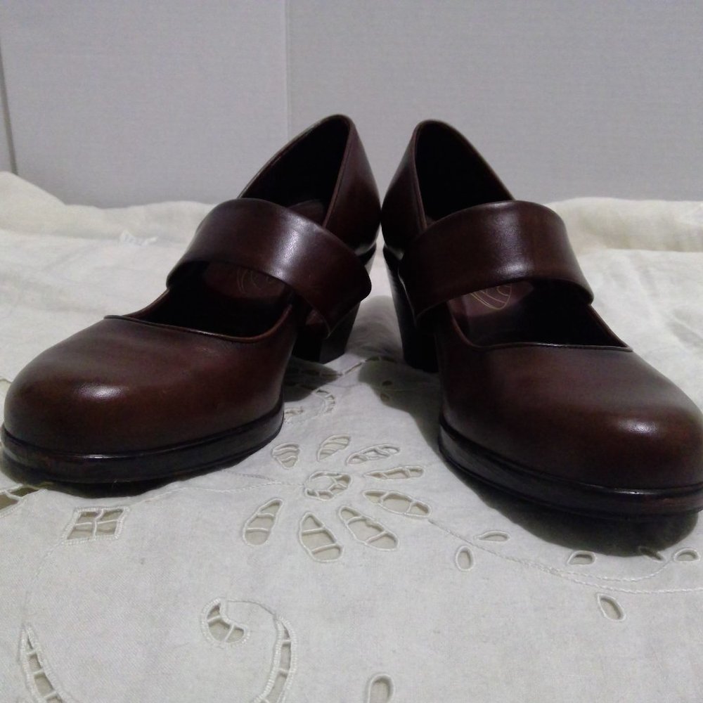 Dansko Shoes Brown Women's Size 39 US 8.5/9